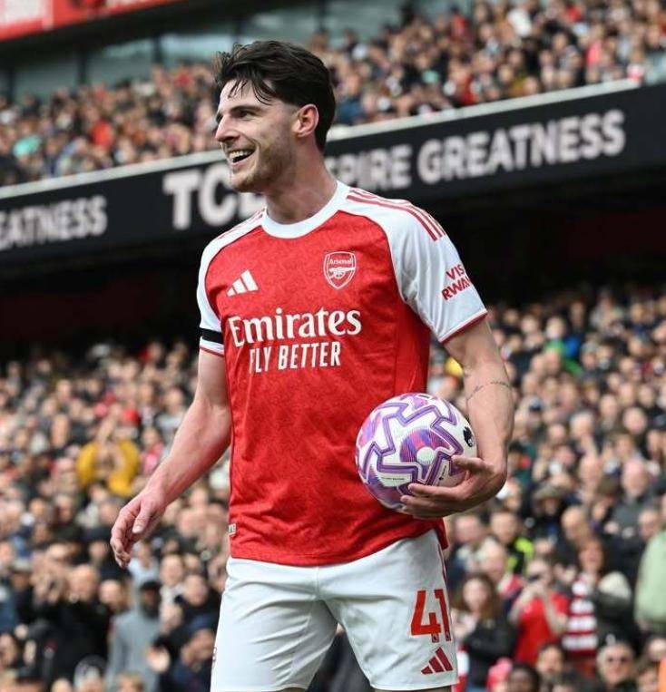 C罗迷弟双响难救主，铁卫破631天进球荒，阿森纳3-2险胜切尔西